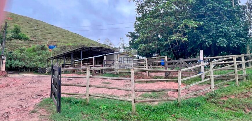 Fazenda 206 alqueires, beirando Rio São João e BR 101 com 2 km Fazenda 206 alqueires, beirando Rio São João e BR 101 com 2 km