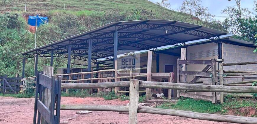 Fazenda 206 alqueires, beirando Rio São João e BR 101 com 2 km Fazenda 206 alqueires, beirando Rio São João e BR 101 com 2 km