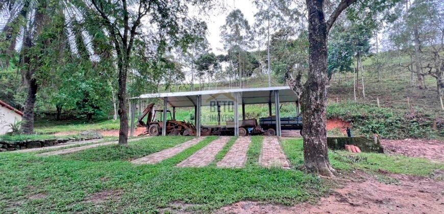 Fazenda 206 alqueires, beirando Rio São João e BR 101 com 2 km Fazenda 206 alqueires, beirando Rio São João e BR 101 com 2 km