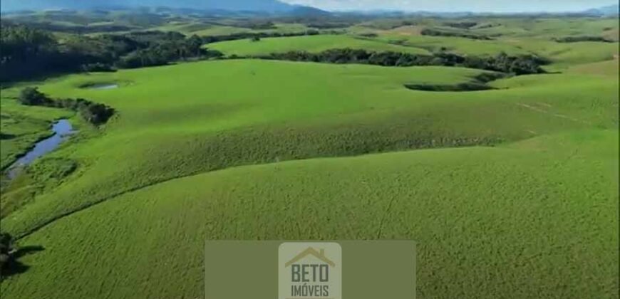 Fazendas/Sítios à Venda em Serrinha/ Campos RJ Fazendas/Sítios à Venda em Serrinha/ Campos RJ