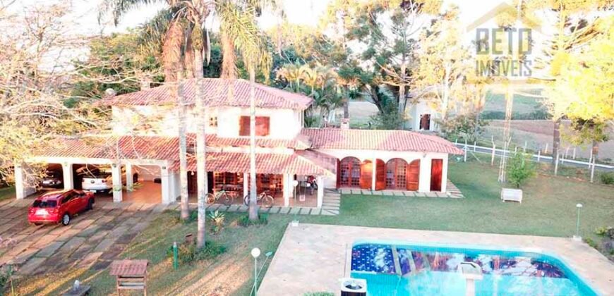 Oportunidade Única: Fazenda de 440 Hectares no Sul de Minas Gerais com Residência de Luxo e Infraestrutura Completa