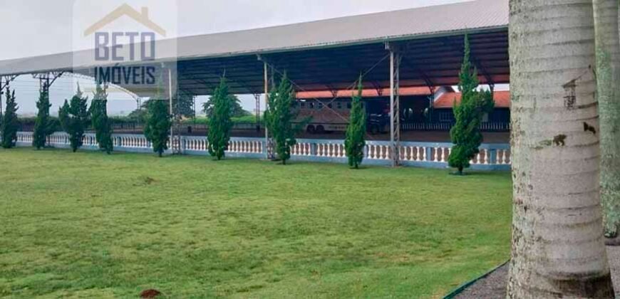 Oportunidade Única: Venda de Excelente Haras c/ Casa sede 4 suítes, piscina e prainha | Quadra/ SP Oportunidade Única: Venda de Excelente Haras c/ Casa sede 4 suítes, piscina e prainha | Quadra/ SP