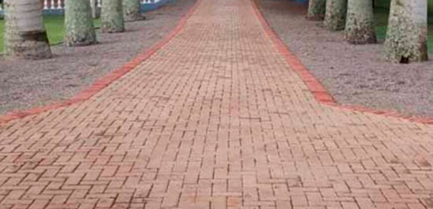 Oportunidade Única: Venda de Excelente Haras c/ Casa sede 4 suítes, piscina e prainha | Quadra/ SP Oportunidade Única: Venda de Excelente Haras c/ Casa sede 4 suítes, piscina e prainha | Quadra/ SP