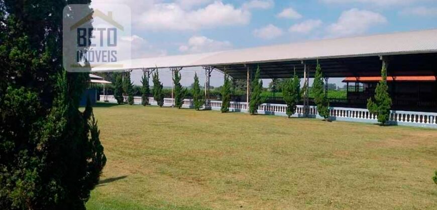 Oportunidade Única: Venda de Excelente Haras c/ Casa sede 4 suítes, piscina e prainha | Quadra/ SP Oportunidade Única: Venda de Excelente Haras c/ Casa sede 4 suítes, piscina e prainha | Quadra/ SP