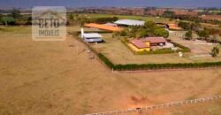 Oportunidade Única: Venda de Excelente Haras c/ Casa sede 4 suítes, piscina e prainha | Quadra/ SP Oportunidade Única: Venda de Excelente Haras c/ Casa sede 4 suítes, piscina e prainha | Quadra/ SP