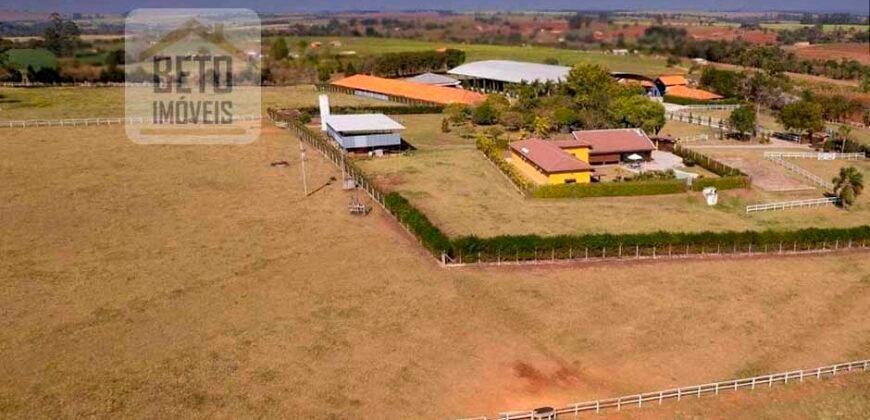Oportunidade Única: Venda de Excelente Haras c/ Casa sede 4 suítes, piscina e prainha | Quadra/ SP Oportunidade Única: Venda de Excelente Haras c/ Casa sede 4 suítes, piscina e prainha | Quadra/ SP