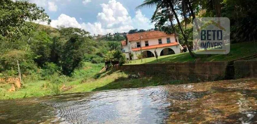 Belíssima Fazenda Centenária à venda, Estilo colonial com 72 ha Paraíso Ecológico | Carmo/ RJ