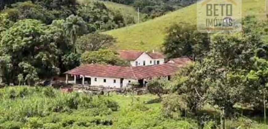 Belíssima Fazenda Centenária à venda, Estilo colonial com 72 ha Paraíso Ecológico | Carmo/ RJ