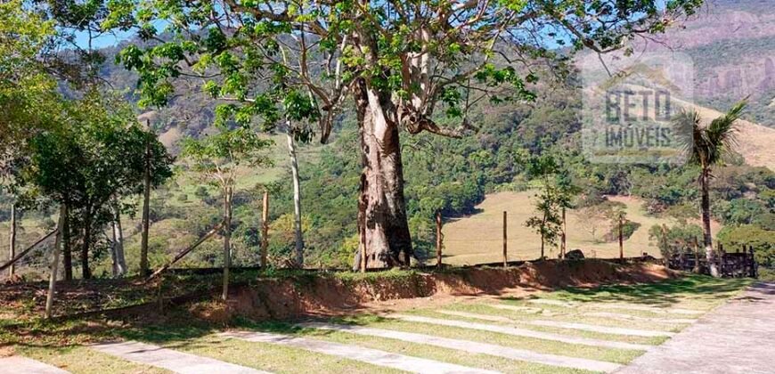 Oportunidade de Lazer: Sítio de 7 Alqueires com piscina e parquinhos | Frade, Macaé/ RJ Oportunidade de Lazer: Sítio de 7 Alqueires com piscina e parquinhos | Frade, Macaé/ RJ