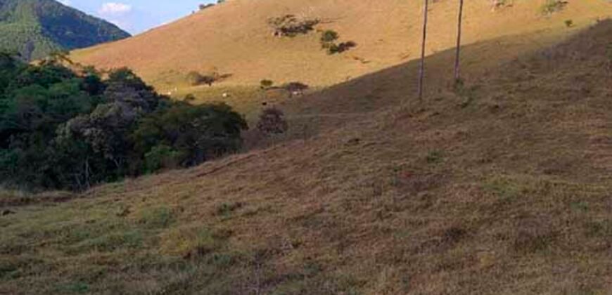 Fazenda com 128 alqueires Ótimo investimento na agropecuária no Norte Fluminense | Cambuci/ RJ