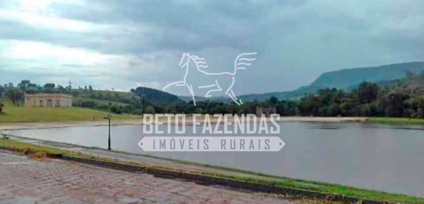 Fazenda Cinematográfica à Venda 2.662 has com Cinema, 20 Suítes e Muito Mais | Botucatu/SP