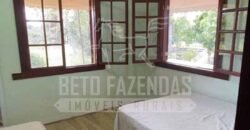 Sítio à Venda 37 mil m² 10 Qtos Ótimo Investimento | Macaé-RJ