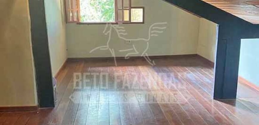 Sítio à Venda 37 mil m² 10 Qtos Ótimo Investimento | Macaé-RJ