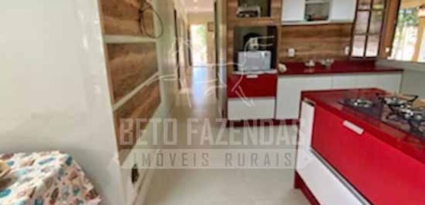 Sítio à Venda 37 mil m² 10 Qtos Ótimo Investimento | Macaé-RJ