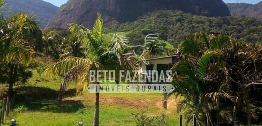 Venda de Lindo Sítio com 10 hectares Paraíso na Serra da Cruz | Macaé/RJ Venda de Lindo Sítio com 10 hectares Paraíso na Serra da Cruz | Macaé/RJ