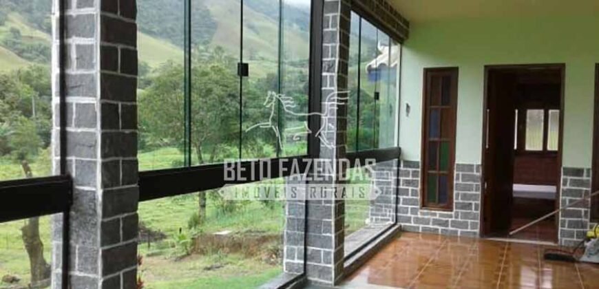 Venda de Lindo Sítio com 10 hectares Paraíso na Serra da Cruz | Macaé/RJ Venda de Lindo Sítio com 10 hectares Paraíso na Serra da Cruz | Macaé/RJ