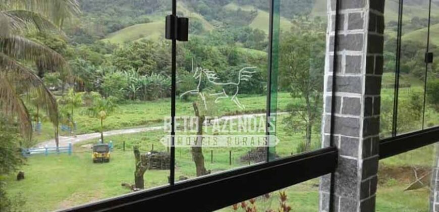 Venda de Lindo Sítio com 10 hectares Paraíso na Serra da Cruz | Macaé/RJ Venda de Lindo Sítio com 10 hectares Paraíso na Serra da Cruz | Macaé/RJ