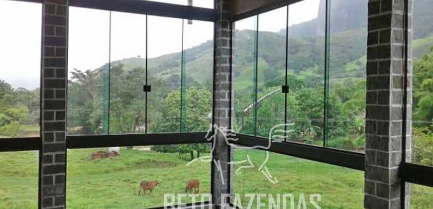 Venda de Lindo Sítio com 10 hectares Paraíso na Serra da Cruz | Macaé/RJ Venda de Lindo Sítio com 10 hectares Paraíso na Serra da Cruz | Macaé/RJ