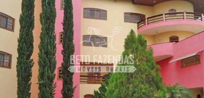 Fazenda de Alto Padrão 394,4 Has Montada na Pecuária Porteira Fechada | Próxima a São Paulo/ SP