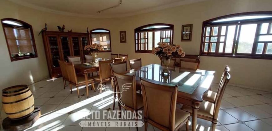 Fazenda de Alto Padrão 394,4 Has Montada na Pecuária Porteira Fechada | Próxima a São Paulo/ SP