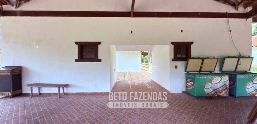 Fazenda à Venda 217 Has Linda Casa Sede para Turismo e Lazer | Piraí/ RJ Fazenda à Venda 217 Has Linda Casa Sede para Turismo e Lazer | Piraí/ RJ
