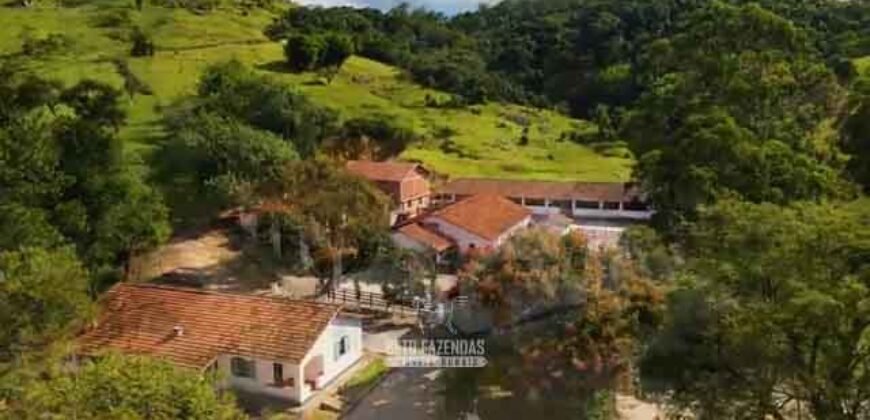 Excelente Fazenda 2.582 hectares à Venda Boiadeira Pecuária | Região de São José dos Campos/ SP