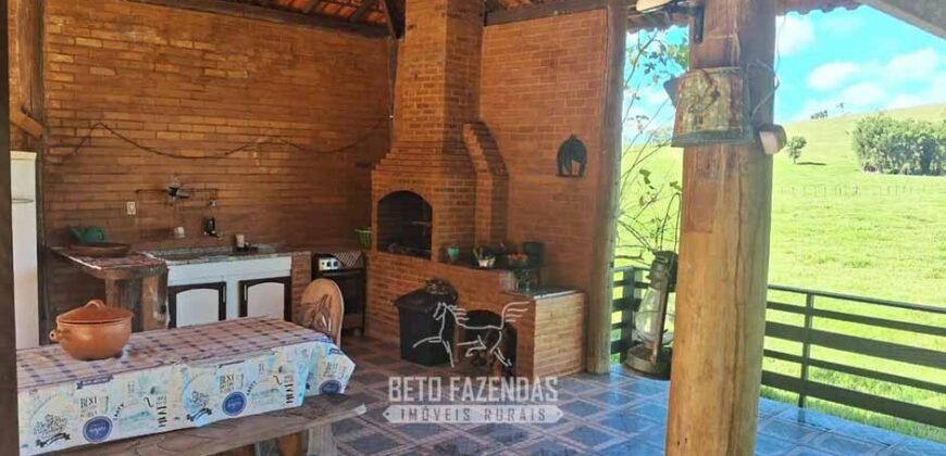 Sítio à Venda 3,5 Alqueires Residencial e de Lazer c/ Curral e Baias | Silva Jardim/ RJ