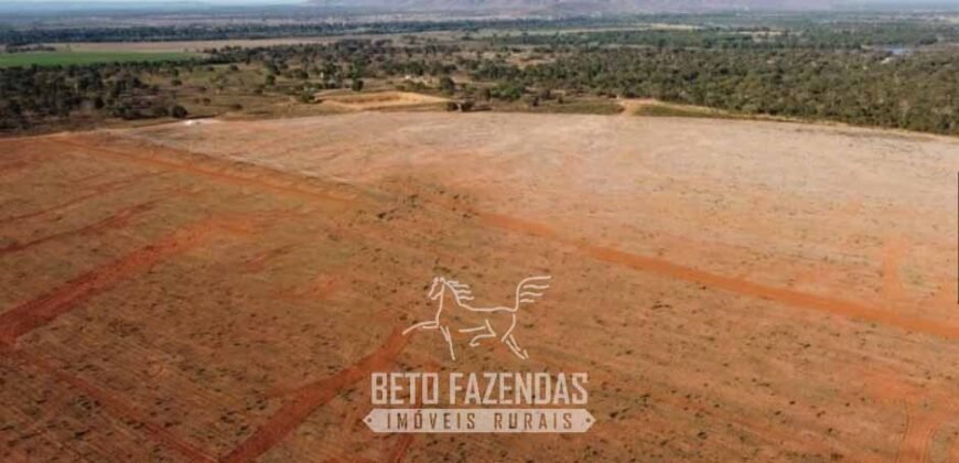 Fazenda à Venda 732 Hectares com Sistema de Irrigação Pronto, Pastos e Curral Estruturado | Pirapora/MG Fazenda à Venda 732 Hectares com Sistema de Irrigação Pronto, Pastos e Curral Estruturado | Pirapora/MG