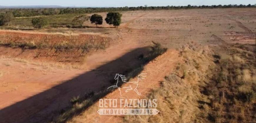 Fazenda à Venda 732 Hectares com Sistema de Irrigação Pronto, Pastos e Curral Estruturado | Pirapora/MG Fazenda à Venda 732 Hectares com Sistema de Irrigação Pronto, Pastos e Curral Estruturado | Pirapora/MG