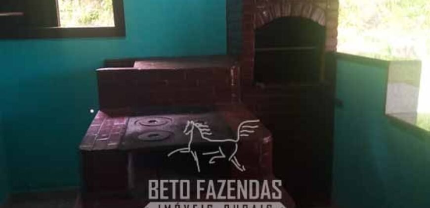 Sítio à Venda 23.000 m² 100% por Estrada Asfaltada e Cimentada em Glicério | Macaé/RJ