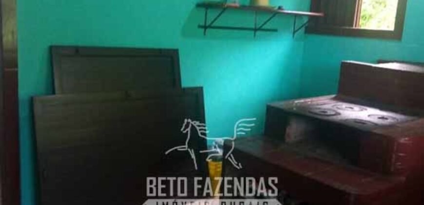 Sítio à Venda 23.000 m² 100% por Estrada Asfaltada e Cimentada em Glicério | Macaé/RJ