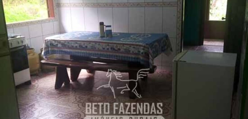 Sítio à Venda 23.000 m² 100% por Estrada Asfaltada e Cimentada em Glicério | Macaé/RJ