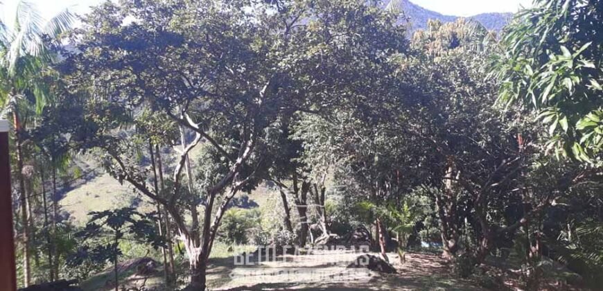 Sítio à Venda 23.000 m² 100% por Estrada Asfaltada e Cimentada em Glicério | Macaé/RJ