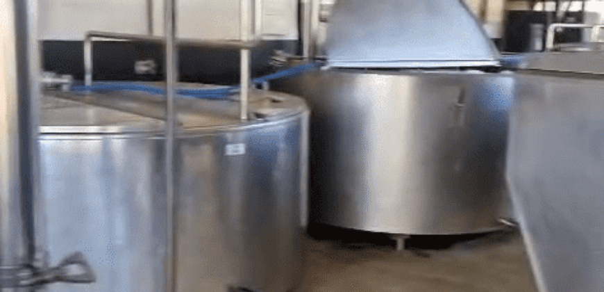 Complexo Industrial de Laticínios à Venda em uma área de 5 Alqueires no Paraná